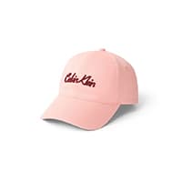Rosafarbene Baseballkappe mit rotem Calvin Klein Schriftzug auf der Vorderseite