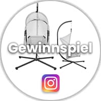 Gewinnspiel – zwei weiße Hängesessel nebeneinander, unten das Instagram-Logo