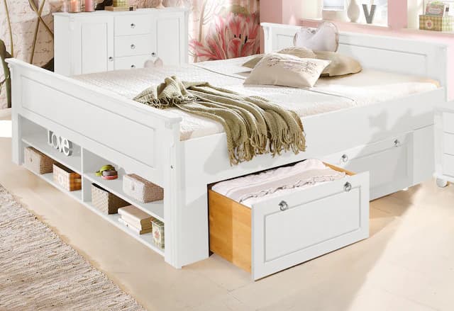 Platzsparendes Bett