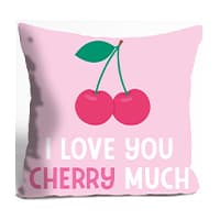I love you cherry much – Rosa Kissen mit zwei roten Kirschen und grünem Blatt