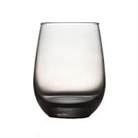 Transparentes Trinkglas mit breitem Boden und leicht gebogener Form, das gerade auf einer weißen Fläche steht.