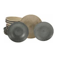 Zwölf Teller in zwei verschiedenen Farben, beige und grau, aufgestapelt und nebeneinander angeordnet