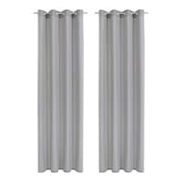 Zwei silberfarbene Vorhänge nebeneinander, oben mit Ösen für die Gardinenstange, glatt und gerade hängend.