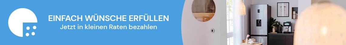 EINFACH WÜNSCHE ERFÜLLEN – Jetzt in kleinen Raten bezahlen – Moderne Küche mit Kühlschrank und Kaffeemaschine