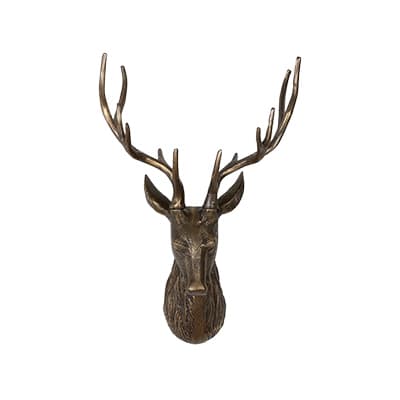 Hirschkopf mit großen Geweihstangen in Bronzeoptik, frontalansicht