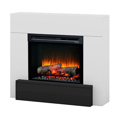 Elektrischer Kamin in weißem Rahmen mit schwarzen Details, realistischer Flammeneffekt und glühende Holzscheite im Inneren