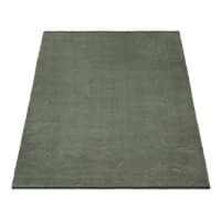 Rechteckiger, dunkelgrüner Teppich in schlichtem Design