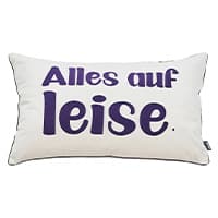 Alles auf leise – Rechteckiges weißes Kissen mit lila Schrifttext