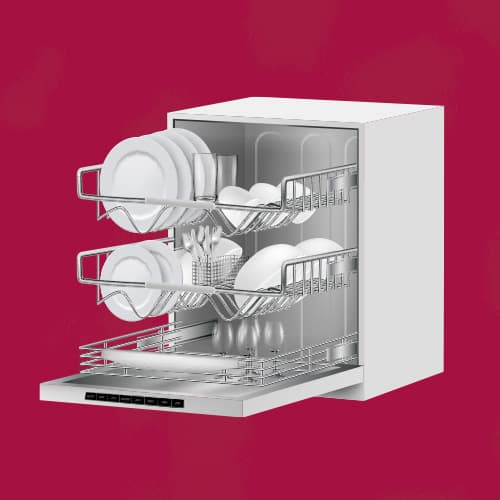 Offener Geschirrspüler mit weißem Geschirr und Gläsern auf rotem Hintergrund
