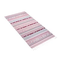 Langes Badetuch in Rosa und Weiß mit Querstreifen und Fransen an den schmalen Seiten